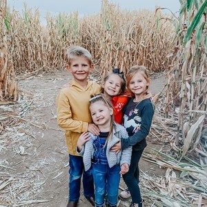 Meet your Posher, Carrie